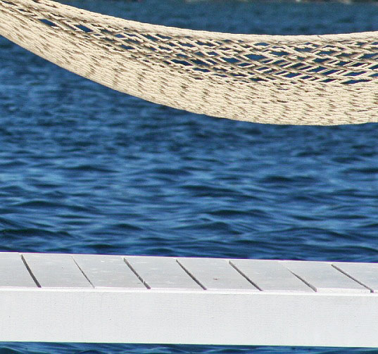 20110907-water_hammock.jpg
